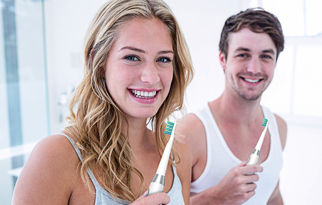 Sonická zubná kefka Fairywill 508 biela s hlavicovým setom