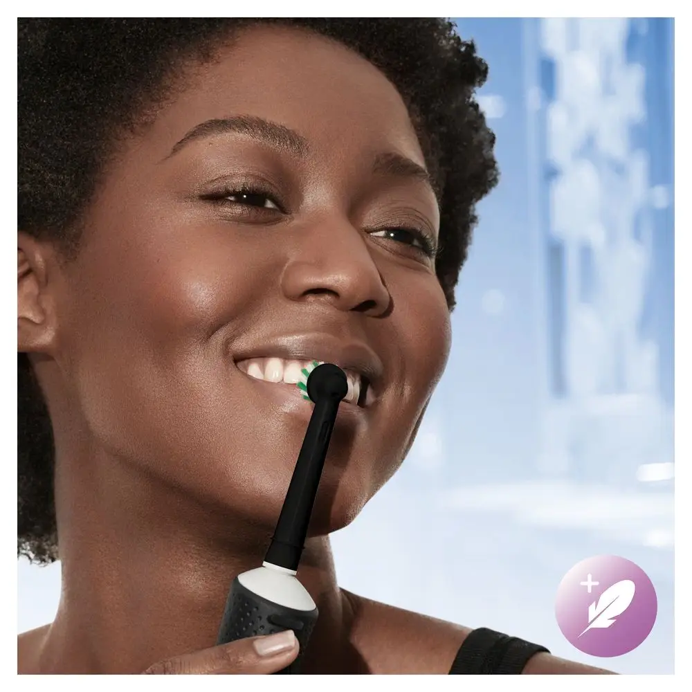 Elektrická oscilačná kefka Oral-B Vitality PRO Black D103