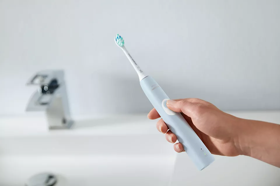 Sonická zubná kefka Philips Sonicare ProtectiveClean (modrá) - HX6803/04